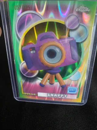 Snappy - Topps Chrome Disney Debut Yellow and Green Raywave 057/225 - 2026 Topps Chrome Disney - 197 - Yellow and Green Raywave - serial 057/225 - card